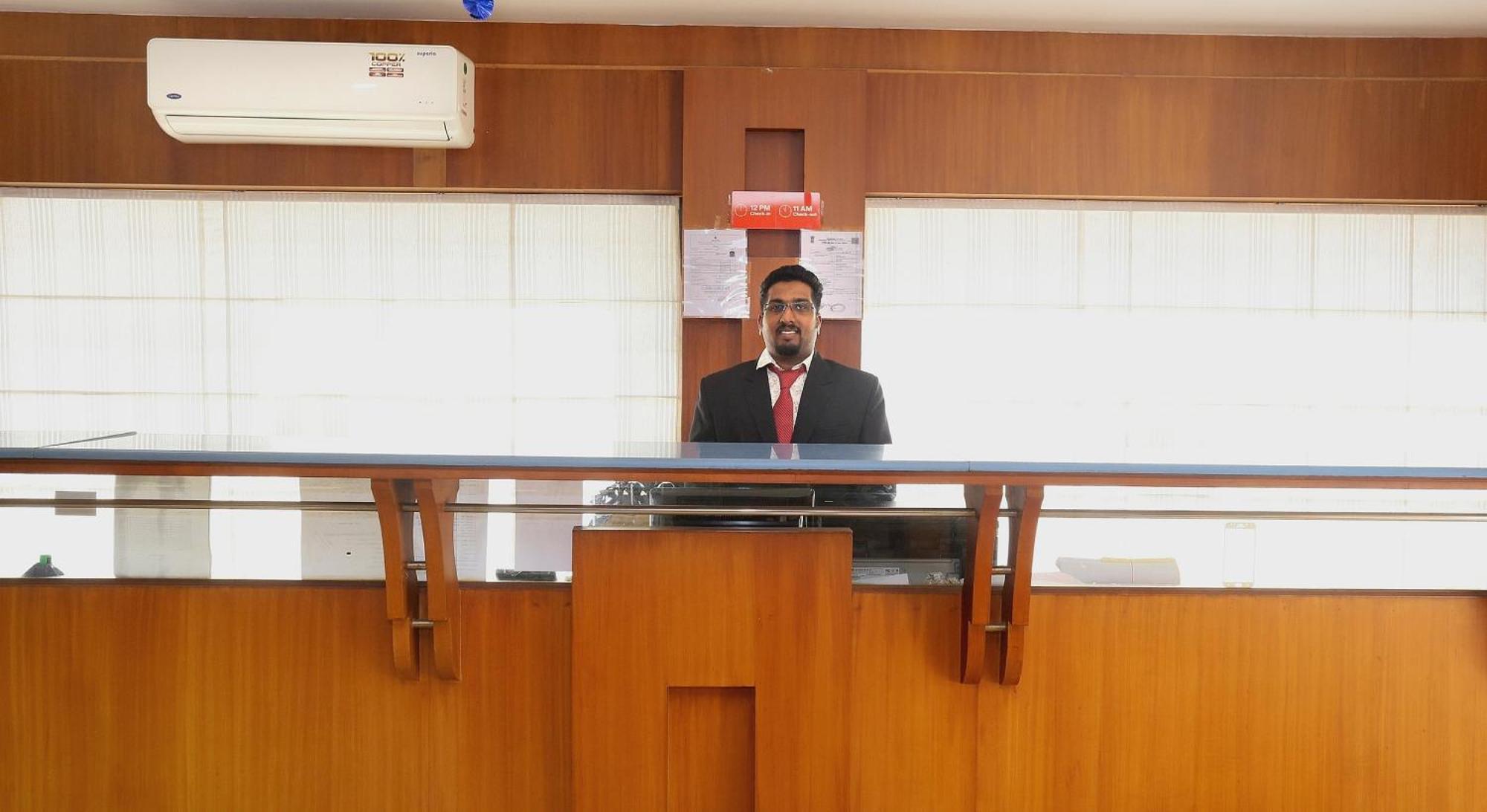 Super Townhouse Dona Castle Hotel Kollam Eksteriør billede
